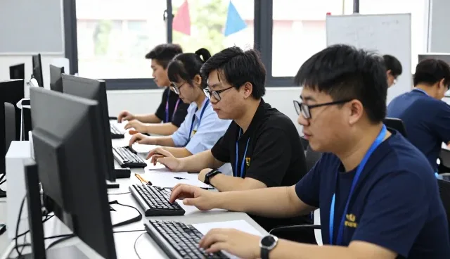 庆云龙泰椅业有限公司带来全新的技术研发体验